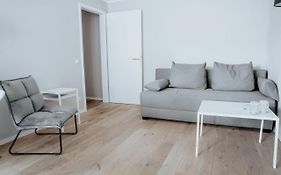2-Zimmer City Apartment 57m² mit King Size Bett und Küche